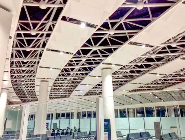 銅仁鳳凰國際機(jī)場